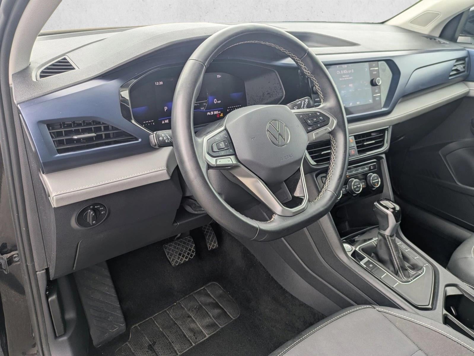 2024 Volkswagen Taos SE FWD