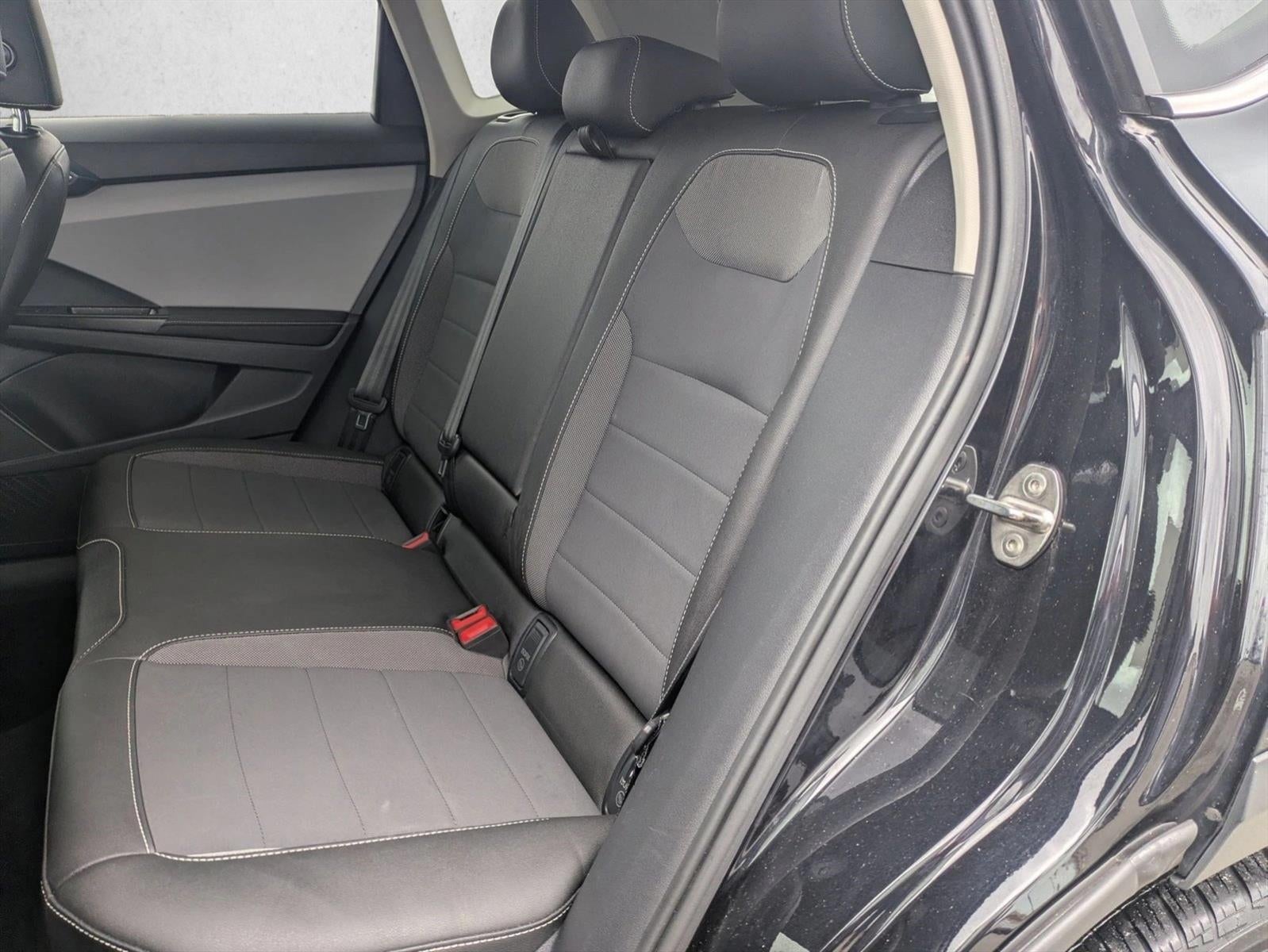 2024 Volkswagen Taos SE FWD