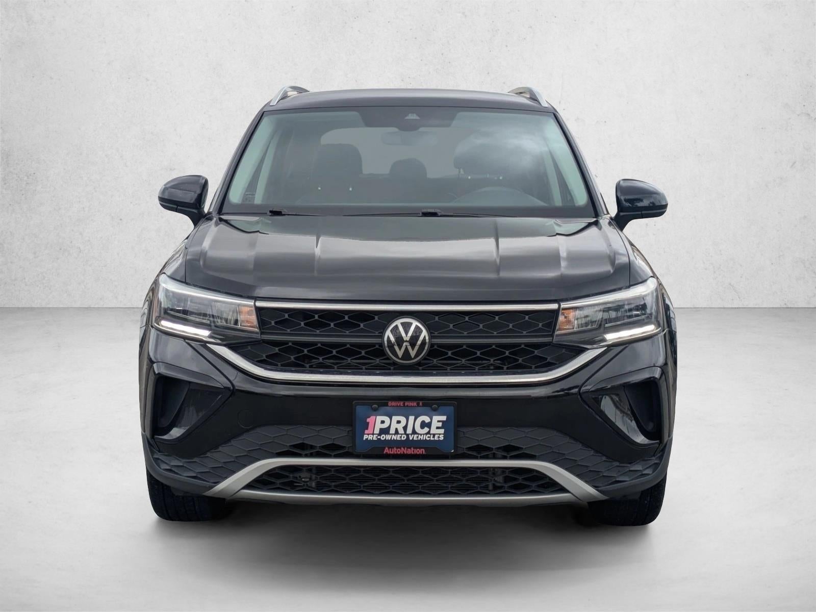 2024 Volkswagen Taos SE FWD