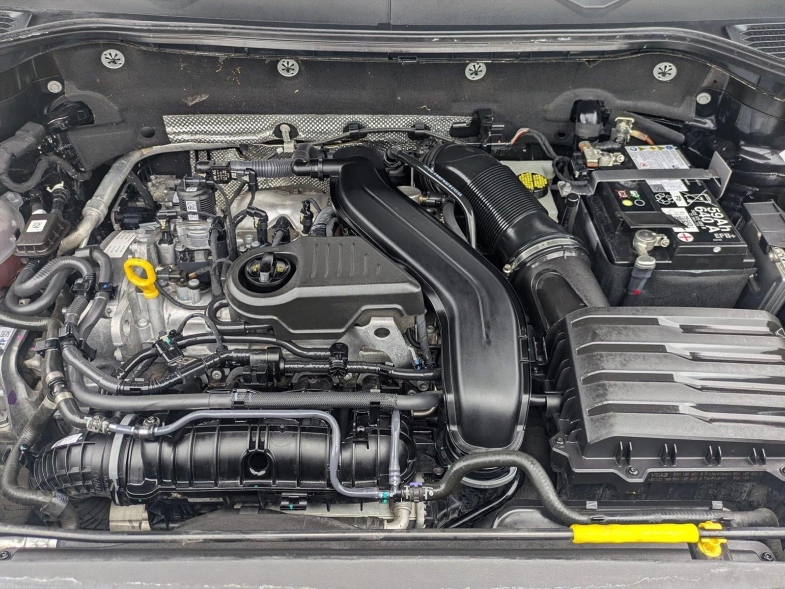 2024 Volkswagen Taos SE FWD