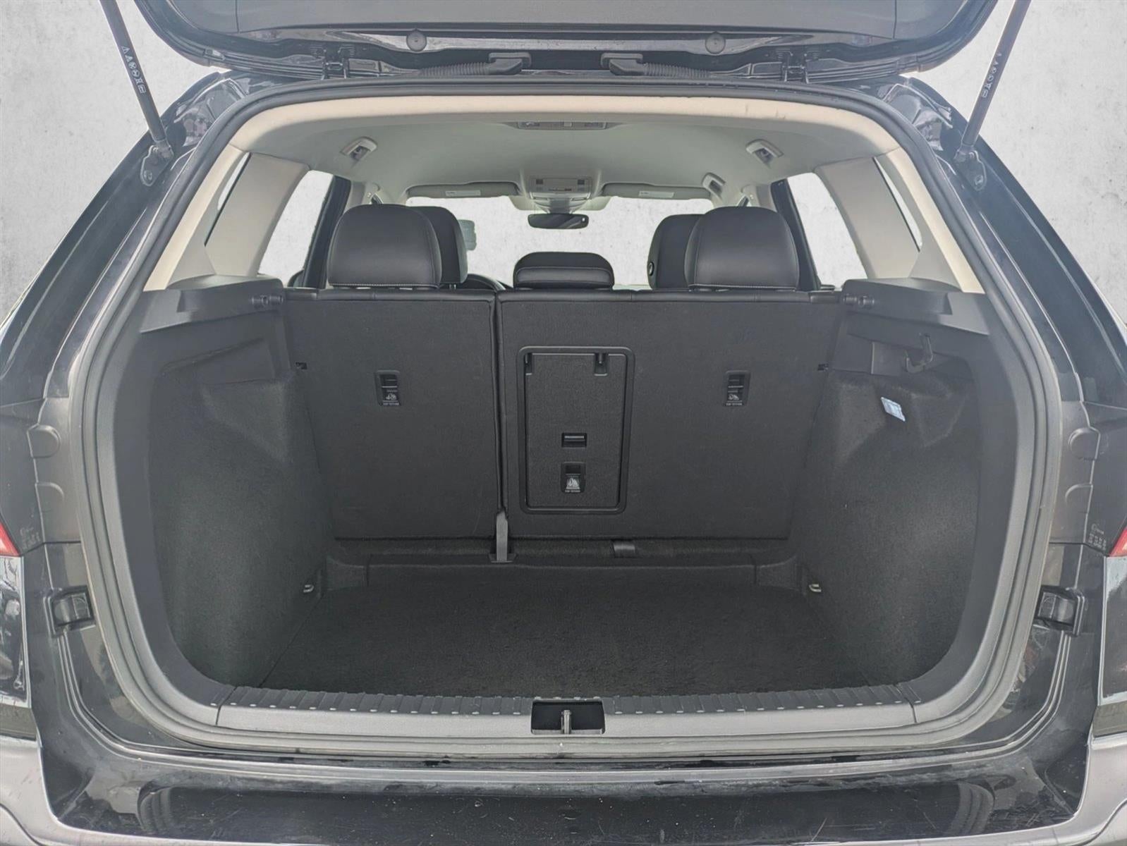 2024 Volkswagen Taos SE FWD