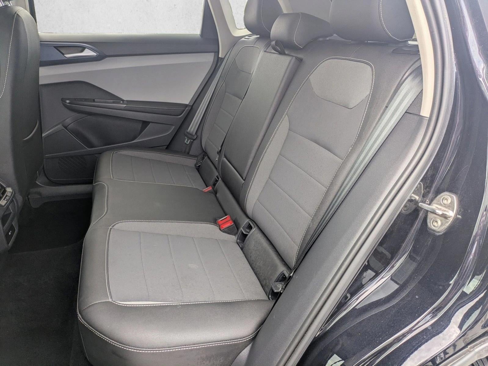 2024 Volkswagen Taos SE FWD