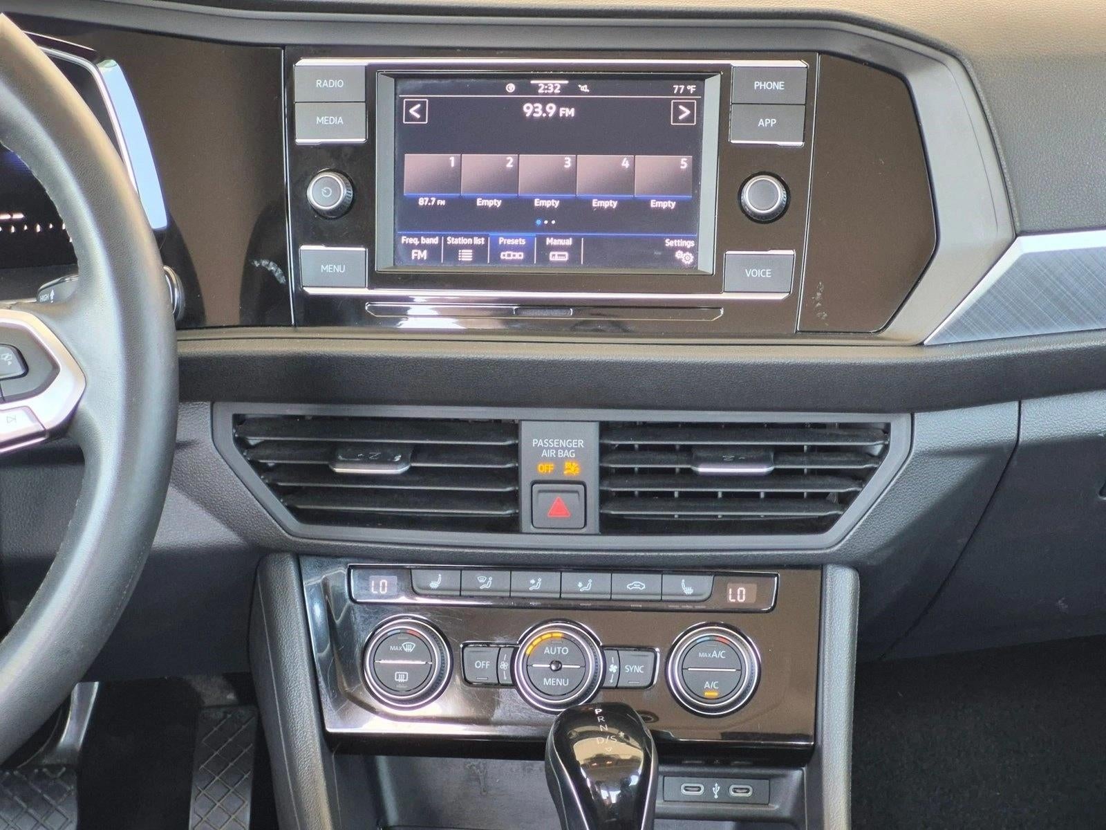 2024 Volkswagen Jetta SE Auto
