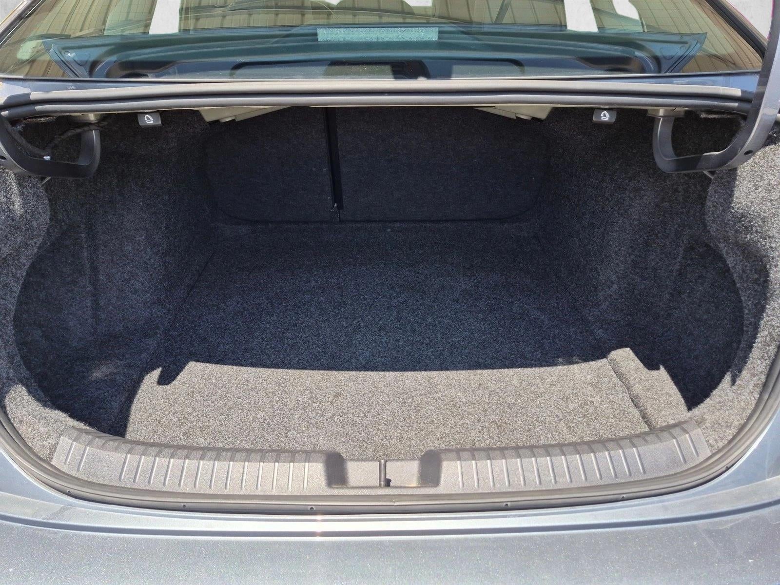 2024 Volkswagen Jetta SE Auto