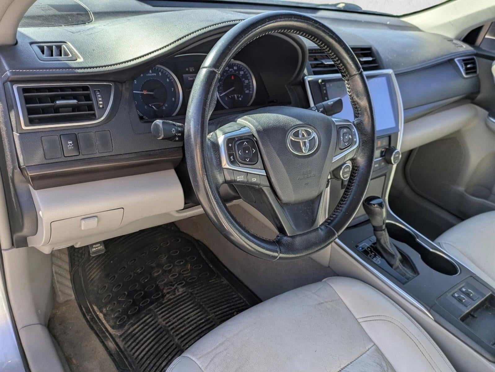 2016 Toyota Camry 4dr Sdn I4 Auto XLE (SE)