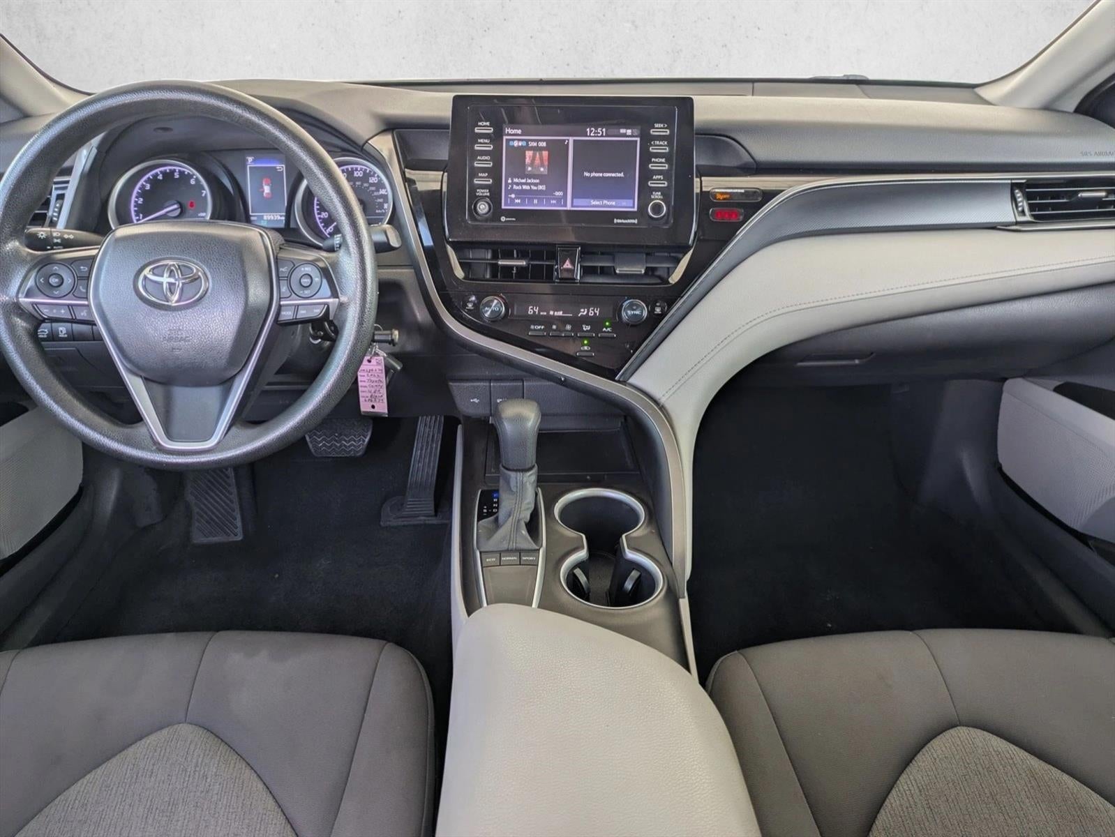 2022 Toyota Camry LE Auto (SE)