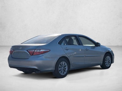 2016 Toyota Camry 4dr Sdn I4 Auto LE (SE)