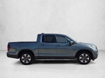 2017 Honda Ridgeline RTL-T 4x2 Crew Cab 5.3' Bed