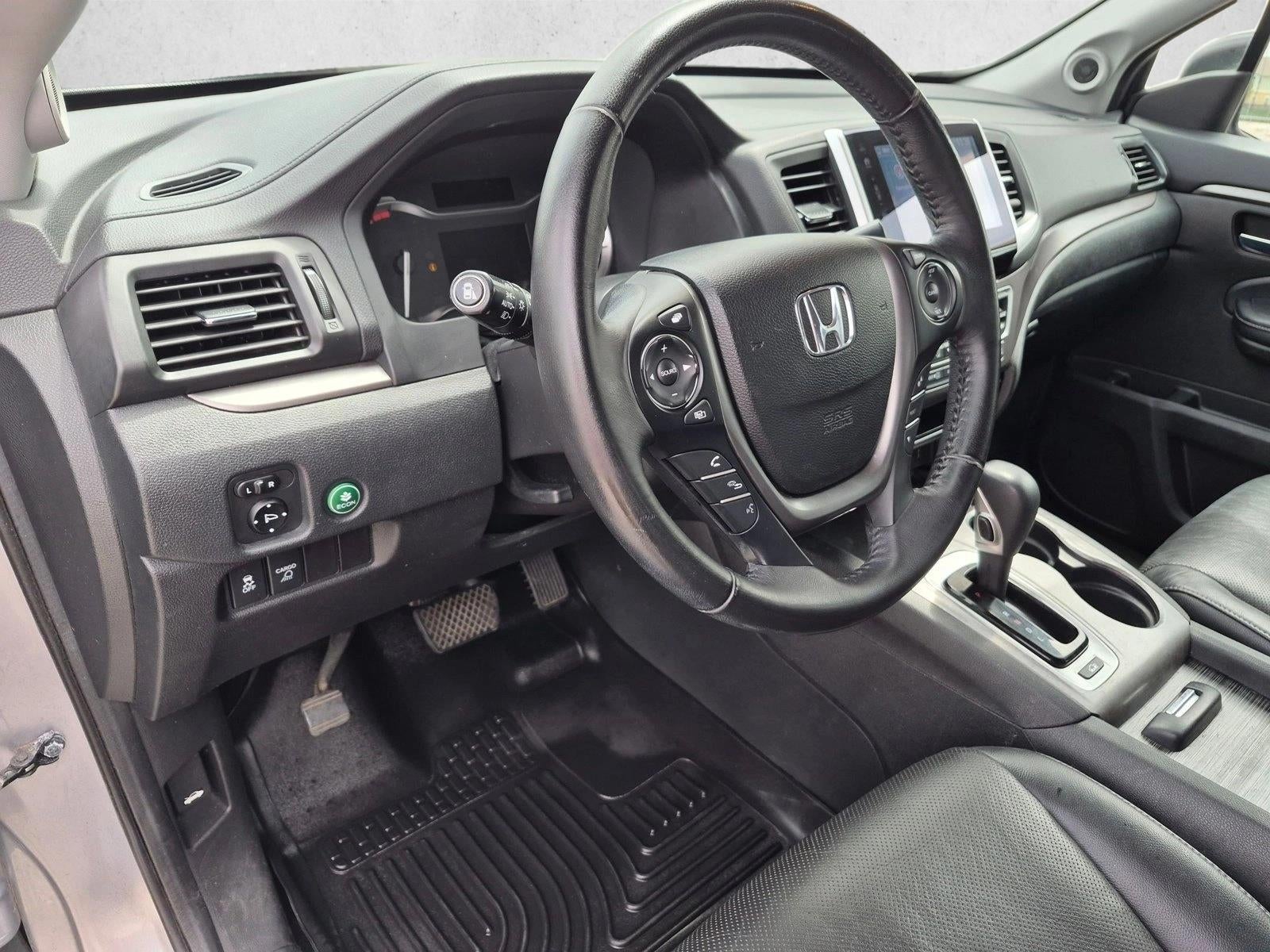 2017 Honda Ridgeline RTL-T 4x4 Crew Cab 5.3' Bed
