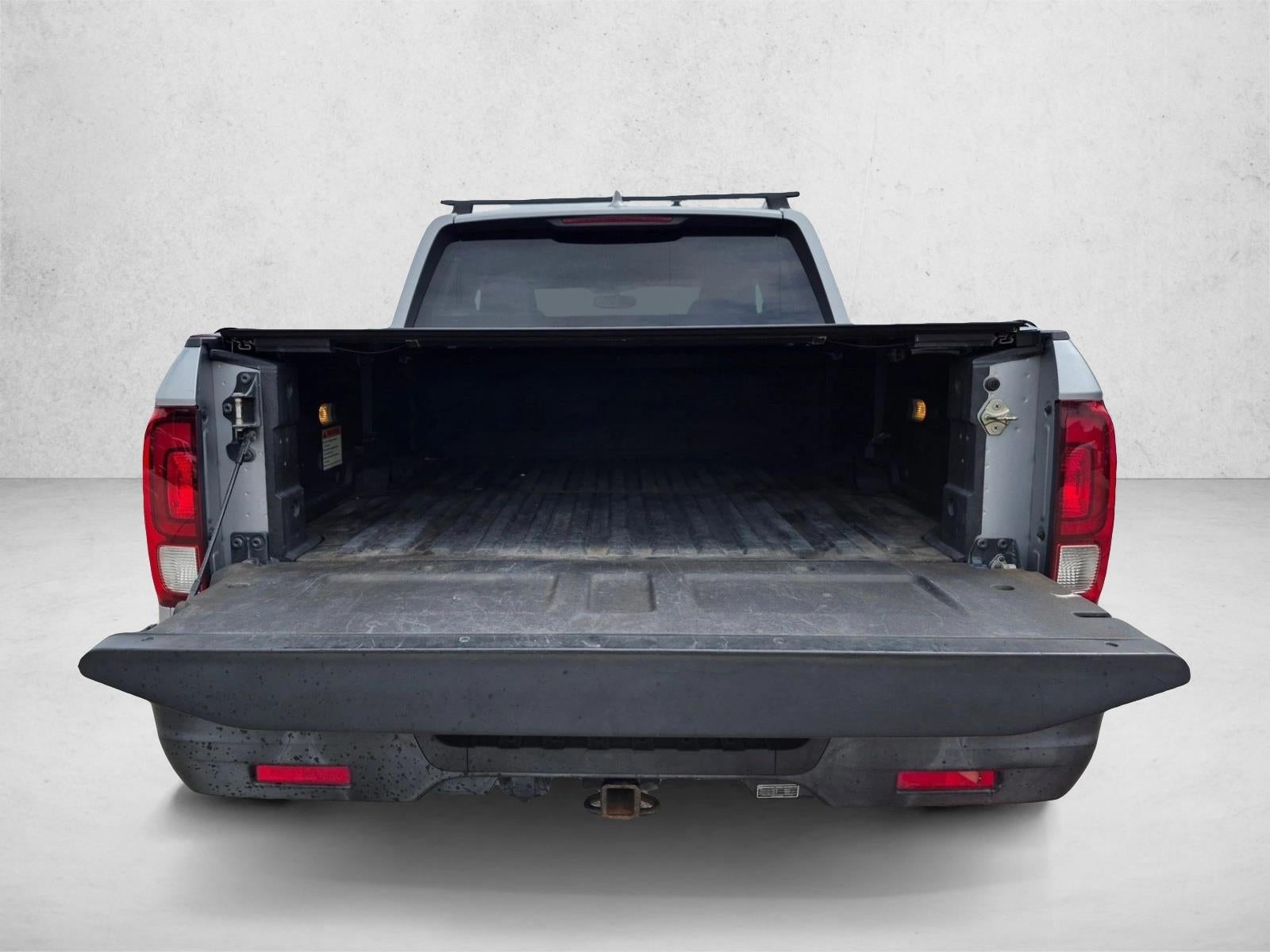 2017 Honda Ridgeline RTL-T 4x4 Crew Cab 5.3' Bed