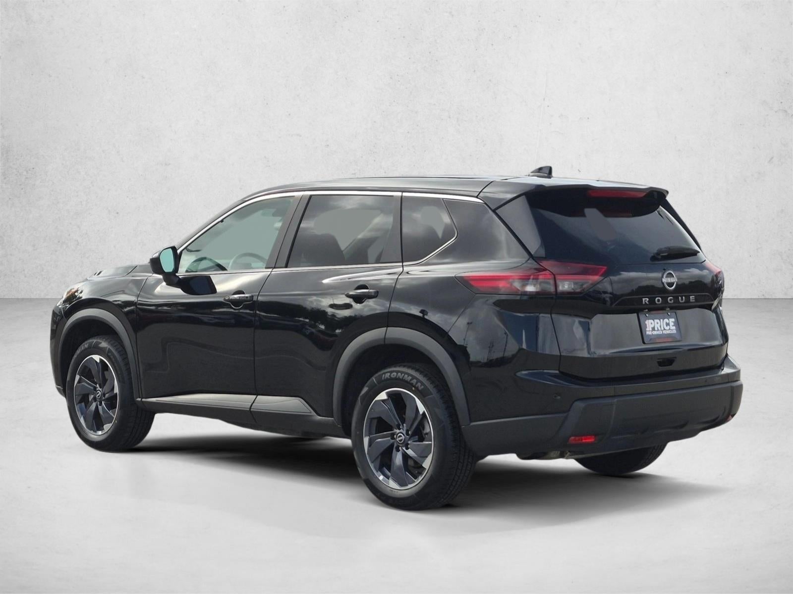 2025 Nissan Rogue FWD SV