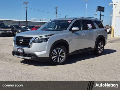 2025 Nissan Pathfinder SL 2WD