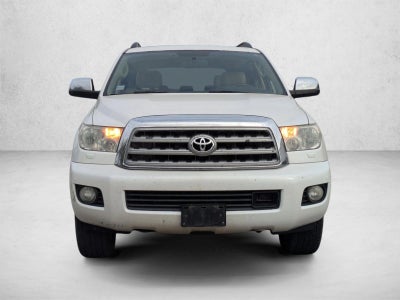 2011 Toyota Sequoia 4WD LV8 FFV 6-Spd AT Platinum (Natl)