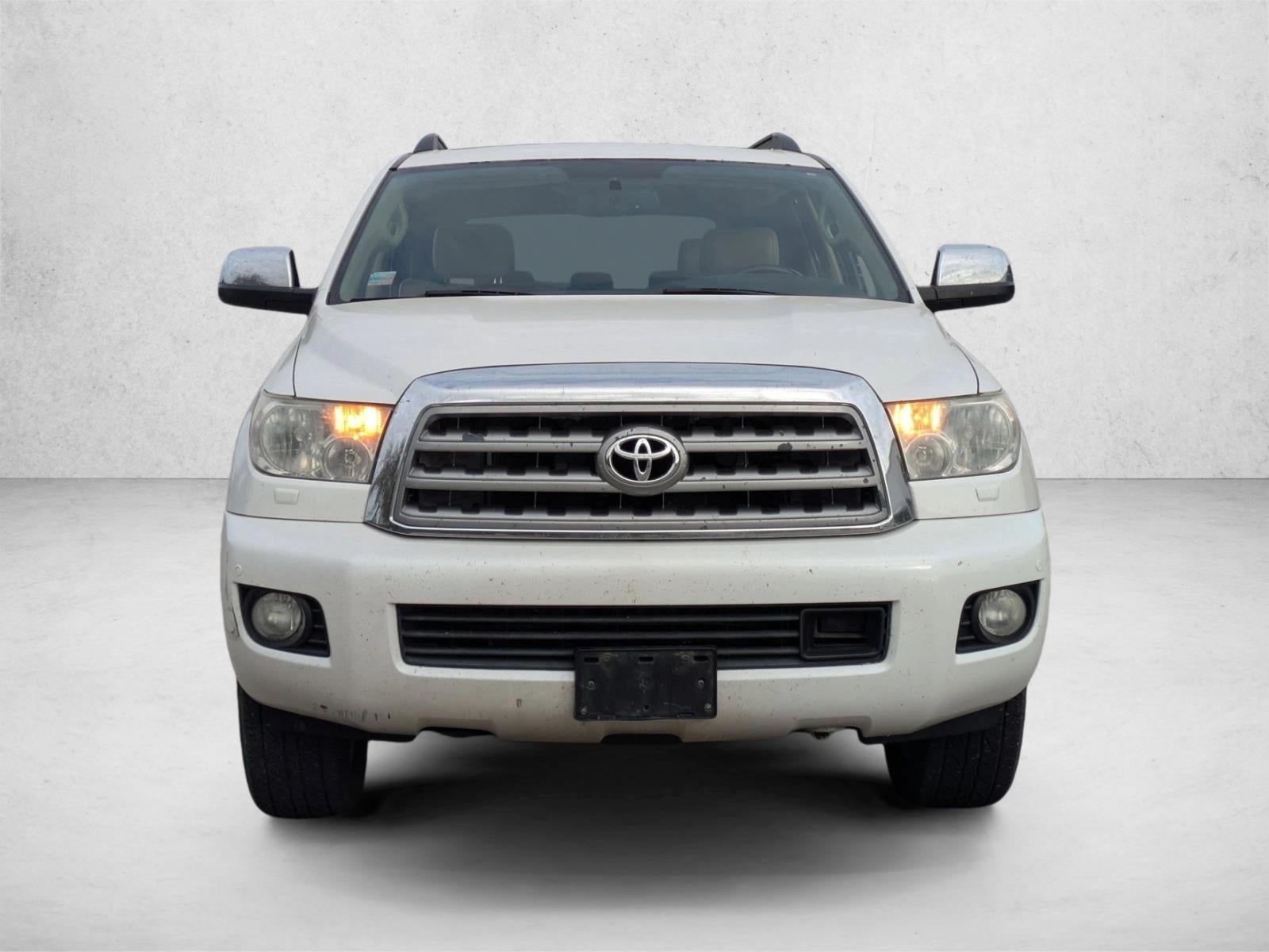 2011 Toyota Sequoia 4WD LV8 FFV 6-Spd AT Platinum (Natl)