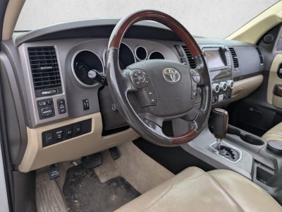 2011 Toyota Sequoia 4WD LV8 FFV 6-Spd AT Platinum (Natl)