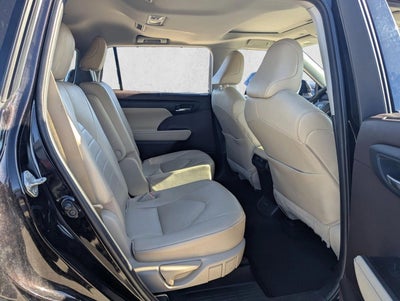 2020 Toyota Highlander XLE FWD (Natl)