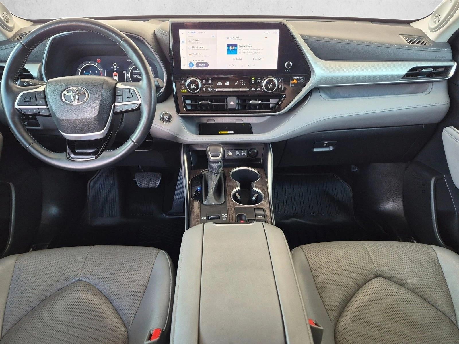 2023 Toyota Highlander Platinum FWD (Natl)