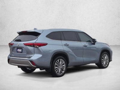 2023 Toyota Highlander Platinum FWD (Natl)