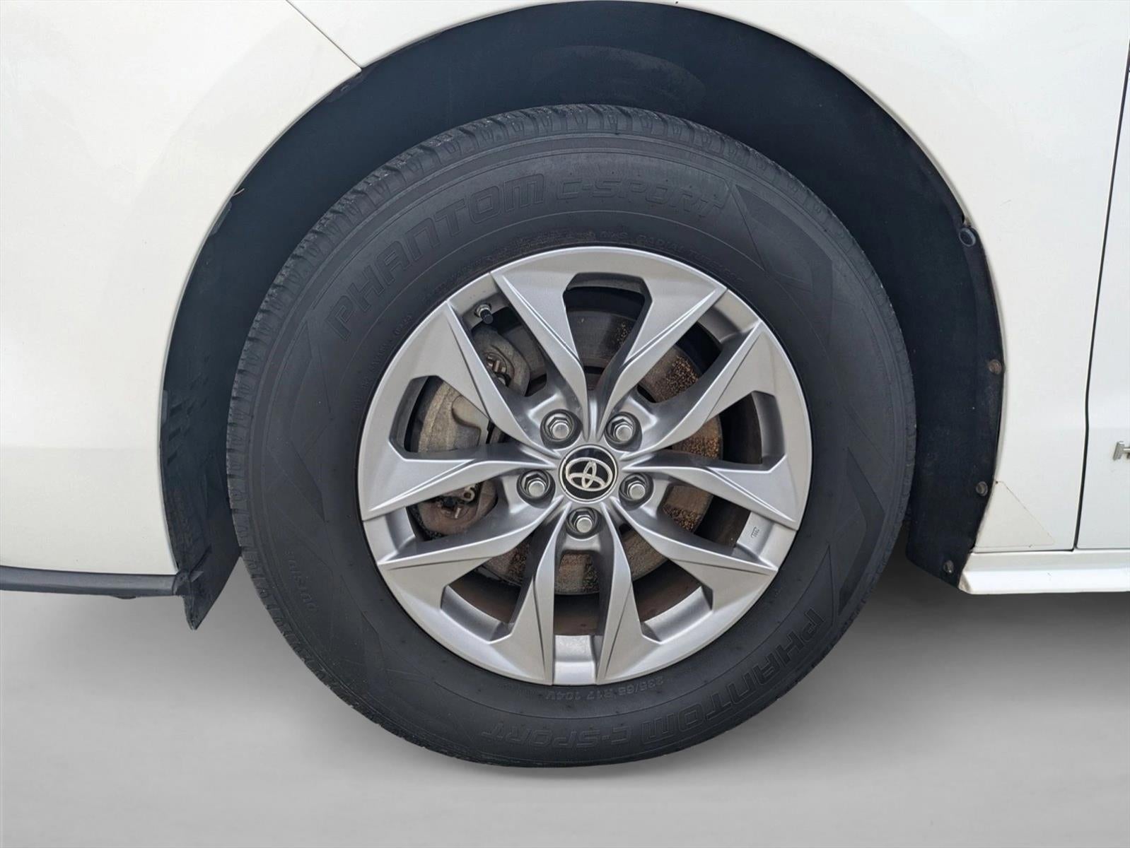 2021 Toyota Sienna LE FWD 8-Passenger (Natl)