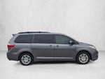 2017 Toyota Sienna XLE FWD 8-Passenger (Natl)