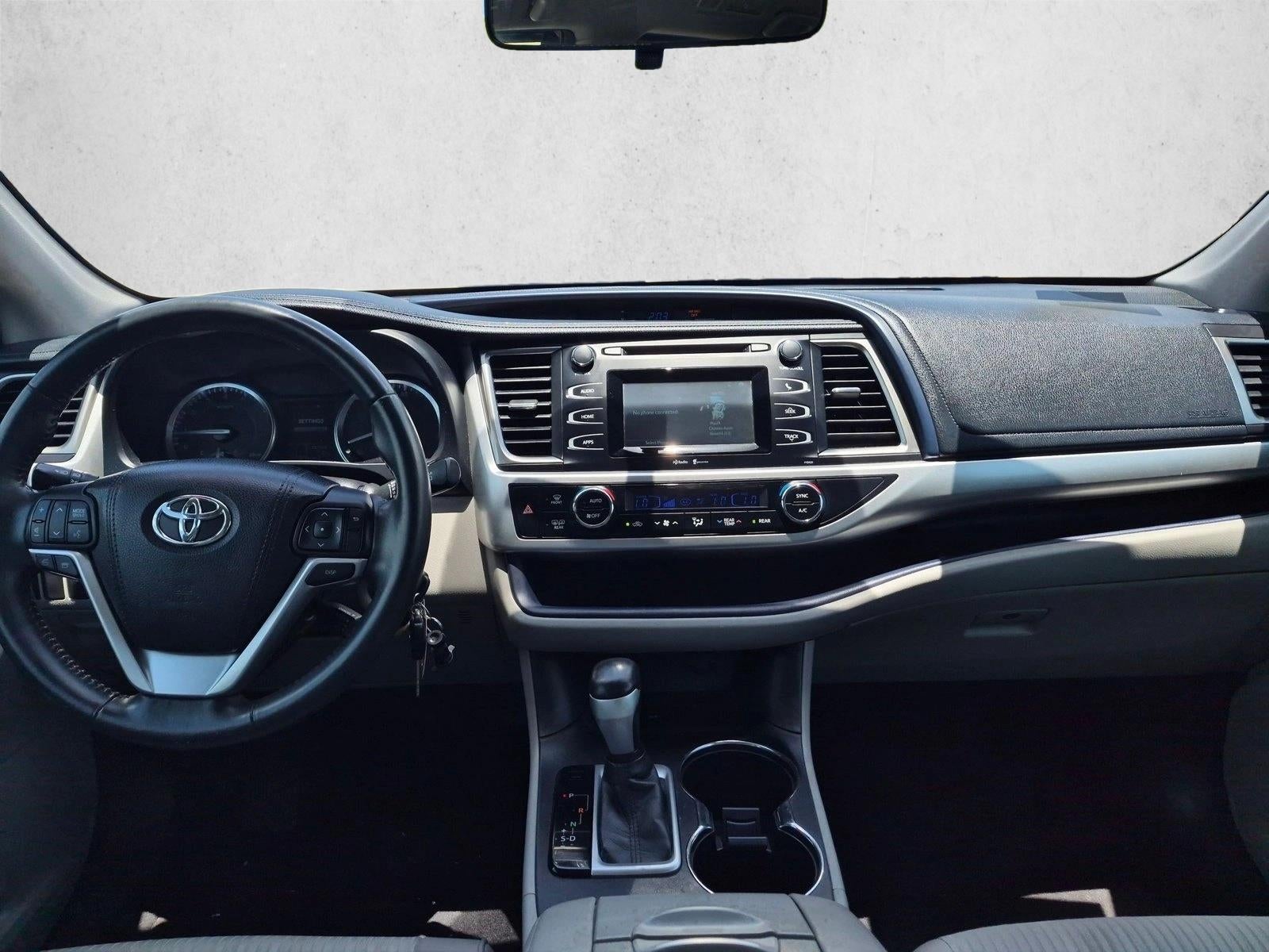 2015 Toyota Highlander FWD 4dr V6 LE Plus (SE)