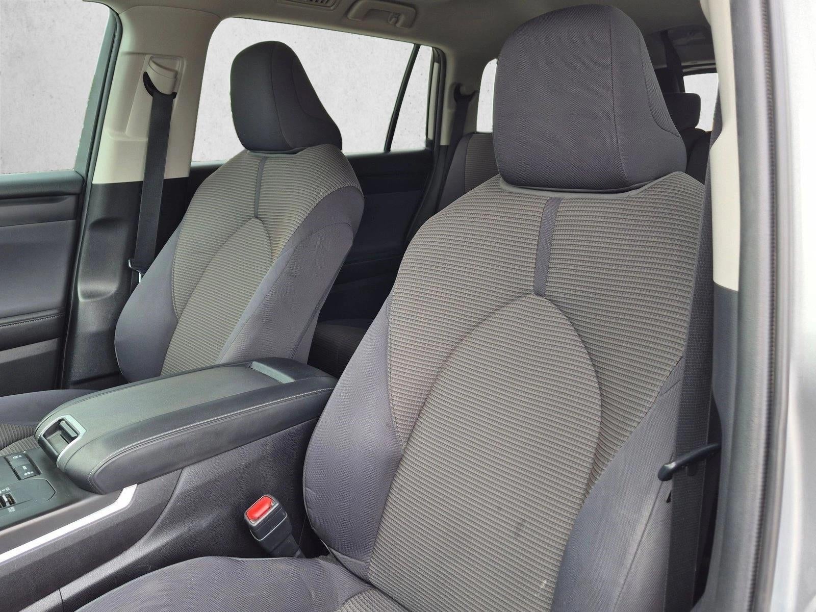 2020 Toyota Highlander LE FWD (GS)