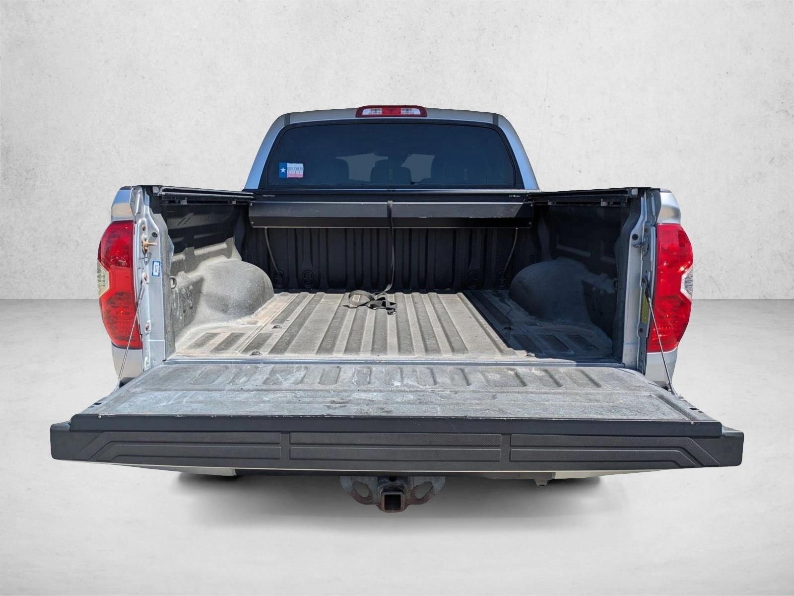 2018 Toyota Tundra 4WD 4WD Platinum CrewMax 5.5' Bed 5.7L FFV (SE)