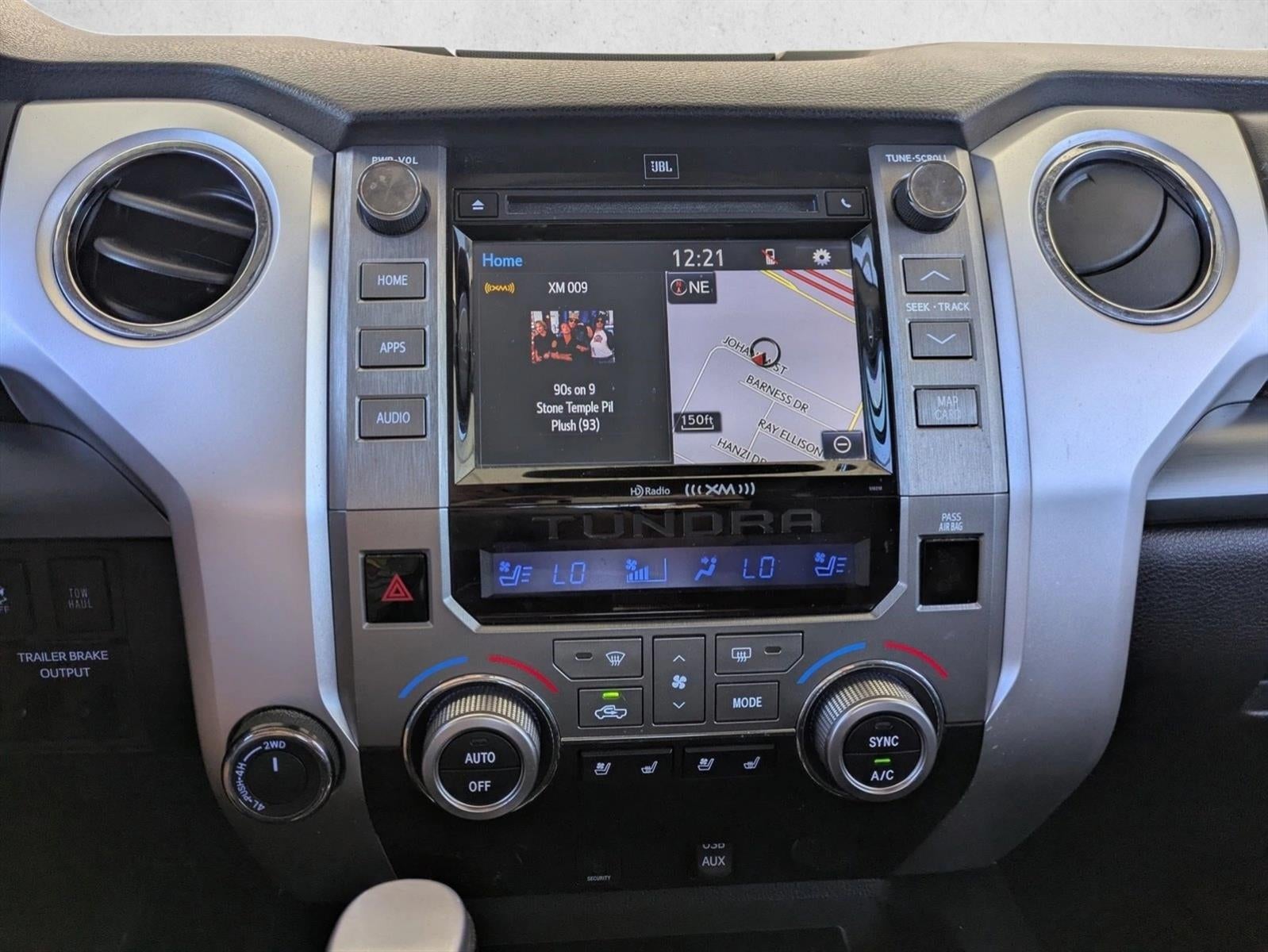 2018 Toyota Tundra 4WD 4WD Platinum CrewMax 5.5' Bed 5.7L FFV (SE)