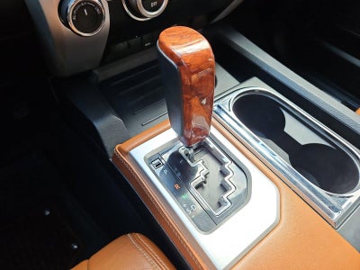 2015 Toyota Tundra 4WD Truck 4WD CrewMax Short Bed 5.7L FFV 1794 (Natl)