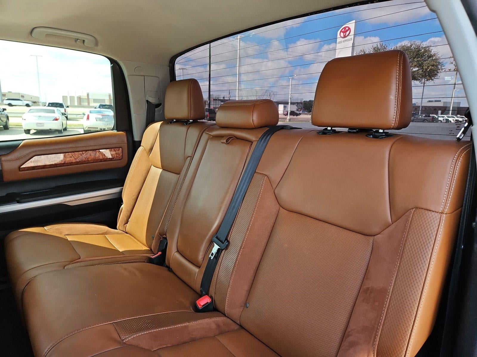 2015 Toyota Tundra 4WD Truck 4WD CrewMax Short Bed 5.7L FFV 1794 (Natl)