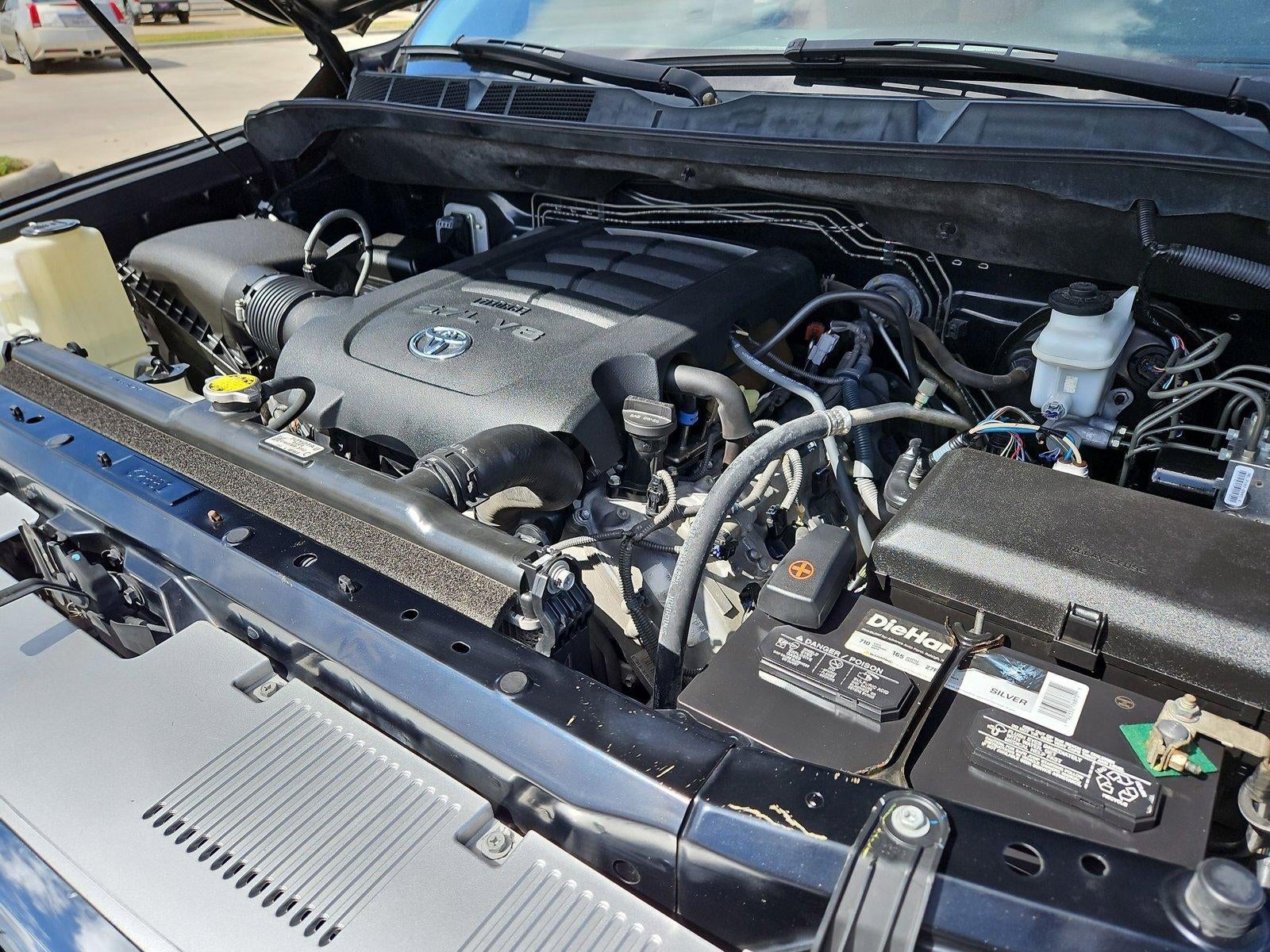 2015 Toyota Tundra 4WD Truck 4WD CrewMax Short Bed 5.7L FFV 1794 (Natl)