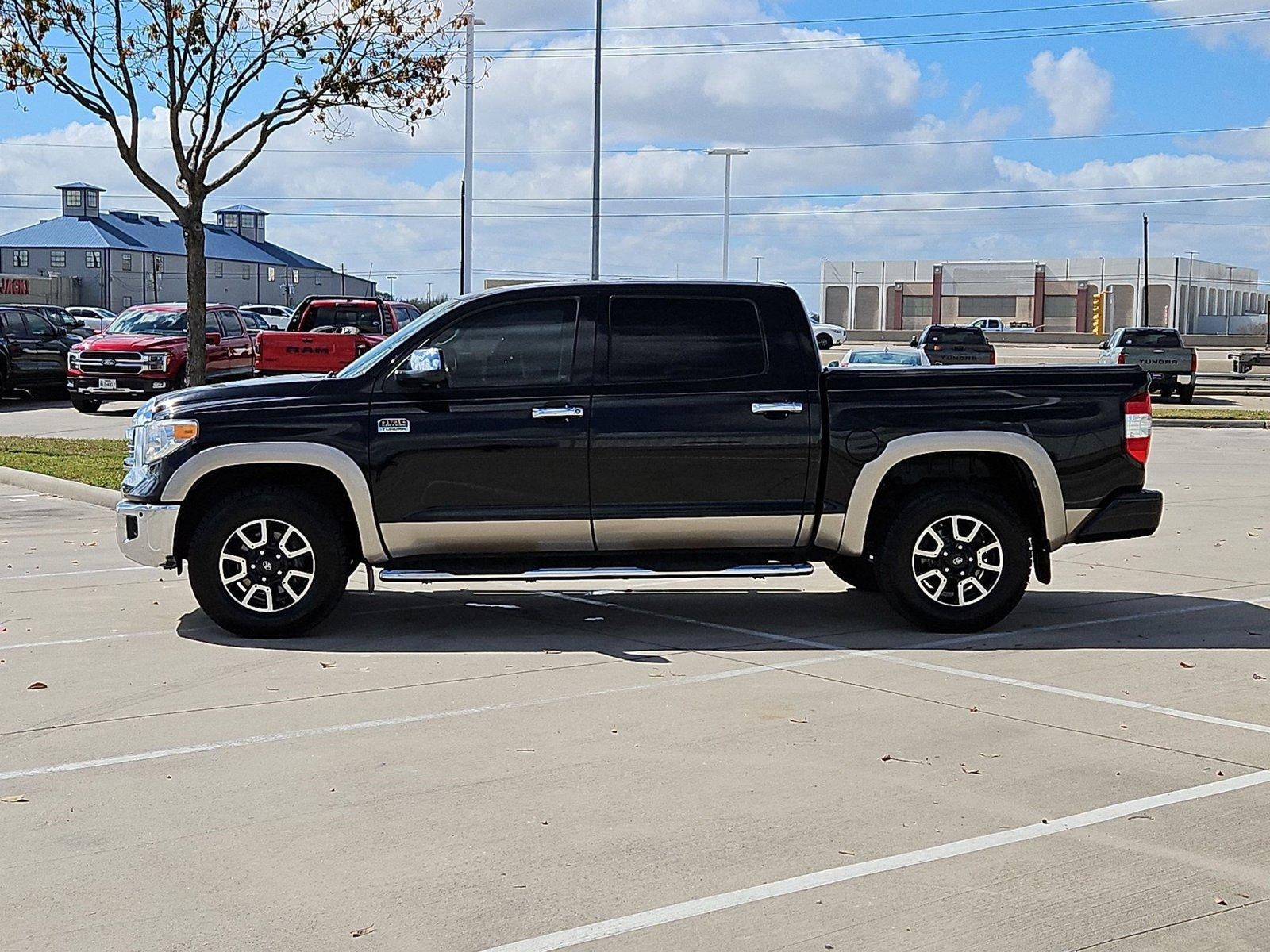 2015 Toyota Tundra 4WD Truck 4WD CrewMax Short Bed 5.7L FFV 1794 (Natl)