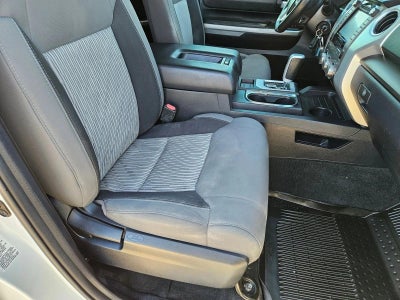 2017 Toyota Tundra 4WD 4WD SR5 CrewMax 5.5' Bed 5.7L FFV (SE)