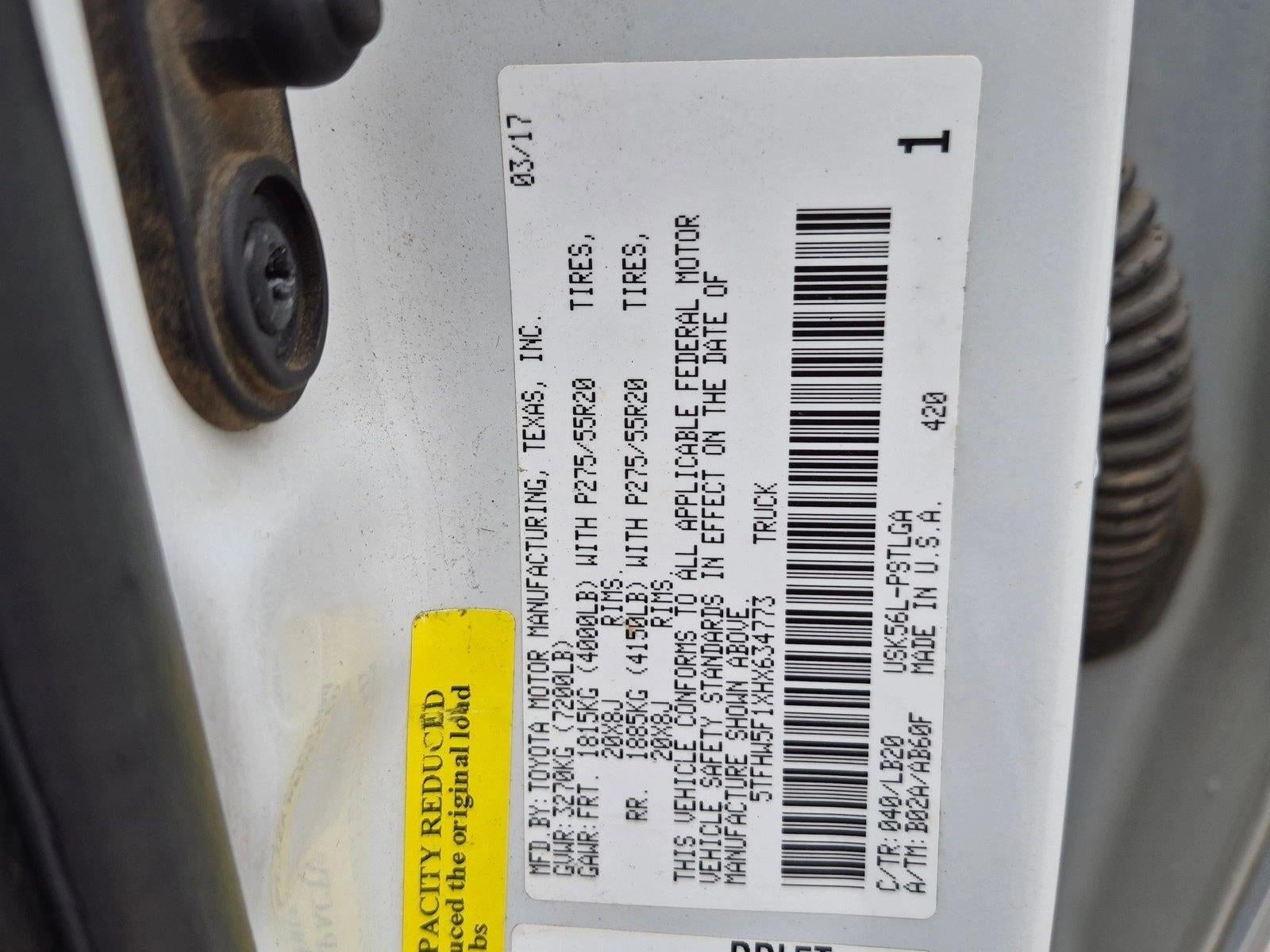 2017 Toyota Tundra 4WD 4WD Limited CrewMax 5.5' Bed 5.7L FFV (SE)