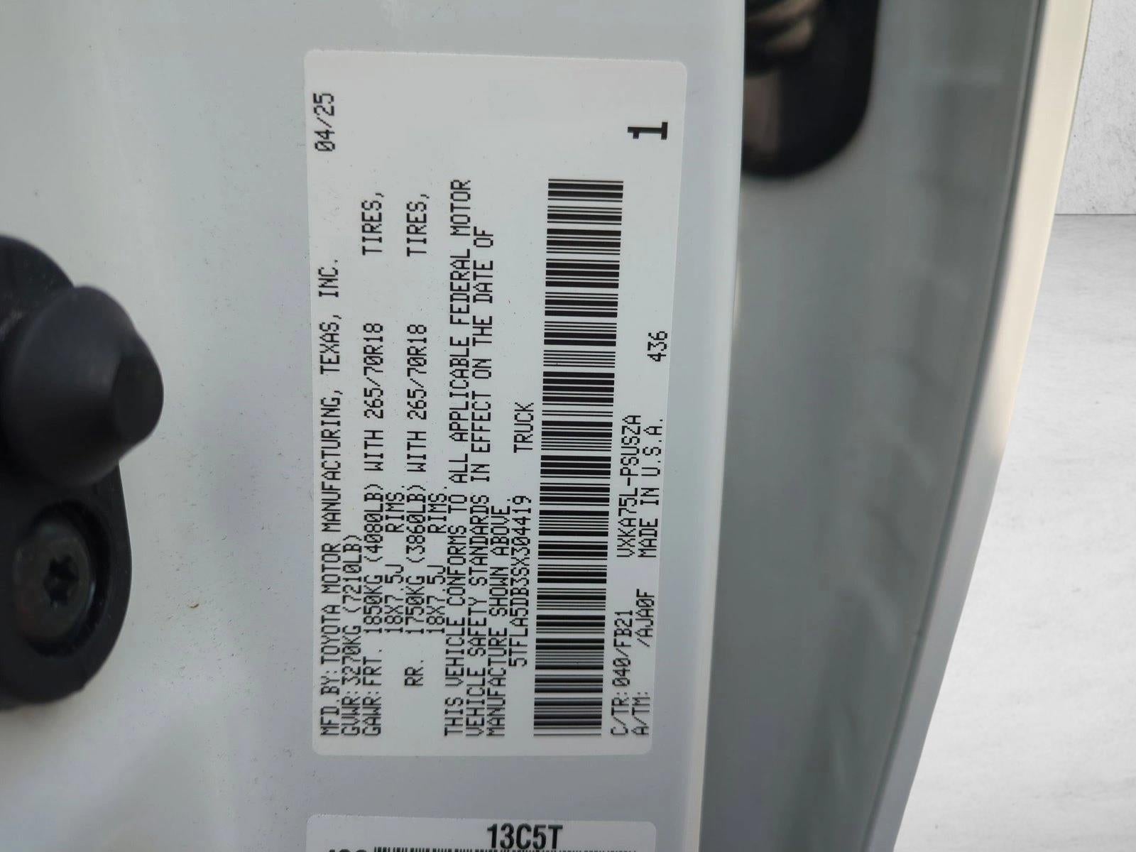 2025 Toyota Tundra 4WD 4WD SR5 CrewMax 5.5' Bed (GS)