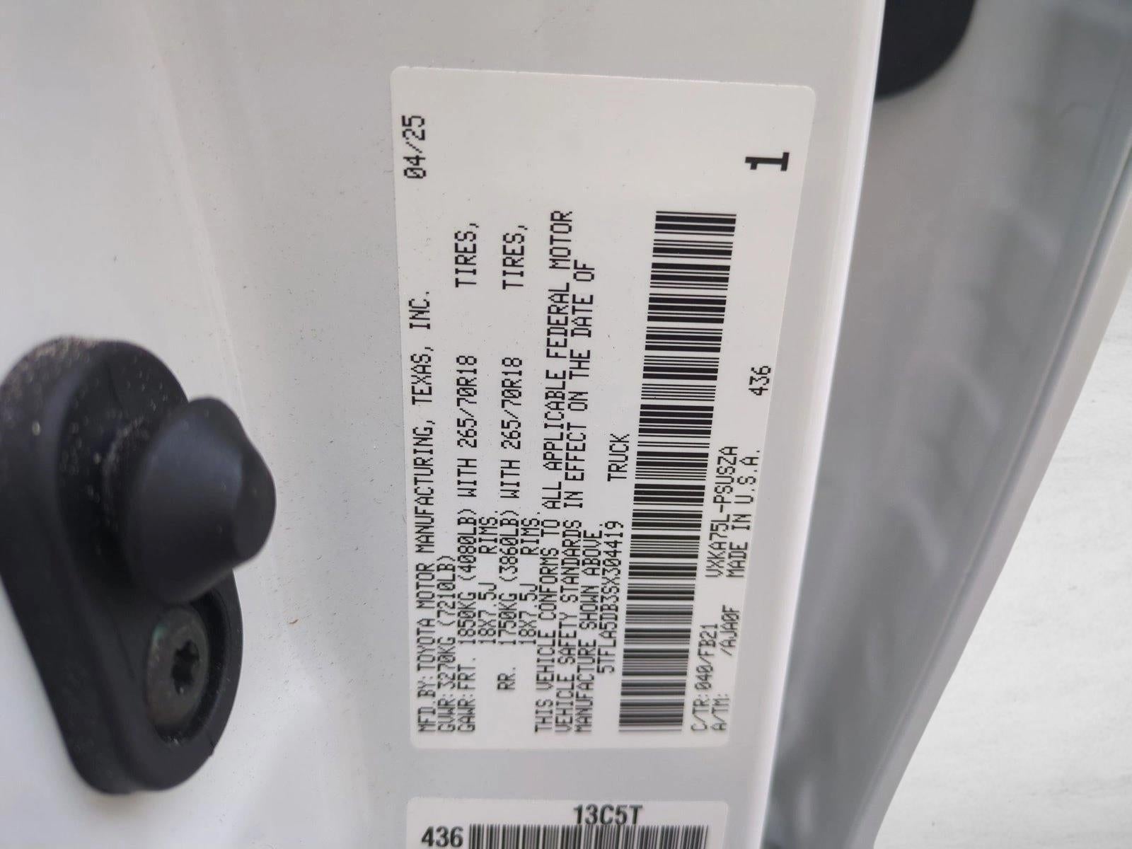 2025 Toyota Tundra 4WD 4WD SR5 CrewMax 5.5' Bed (GS)