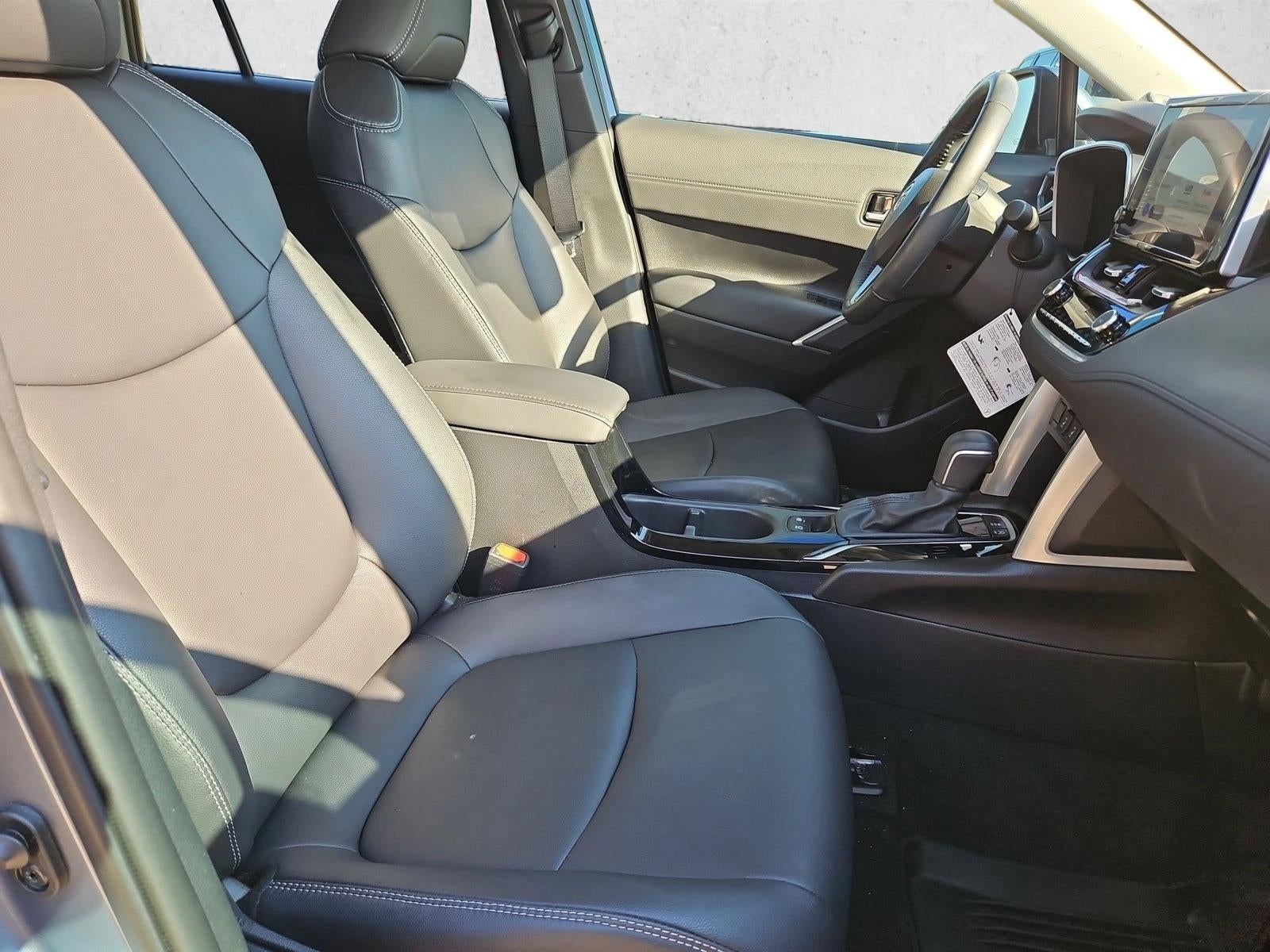 2024 Toyota Corolla Cross XLE 2WD (Natl)