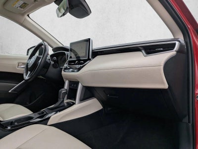 2024 Toyota Corolla Cross XLE 4WD (Natl)