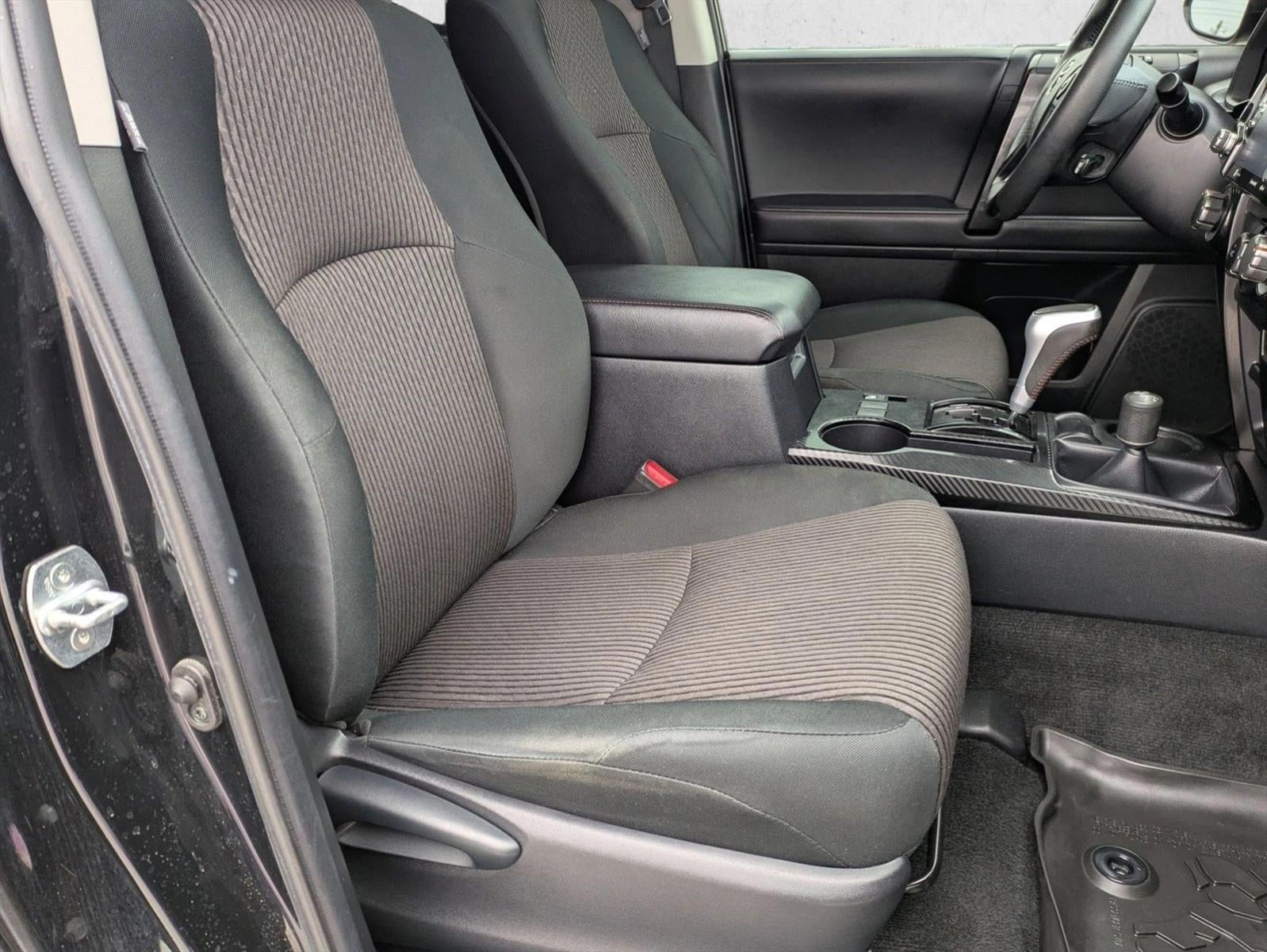 2022 Toyota 4Runner TRD Off Road 4WD (Natl)