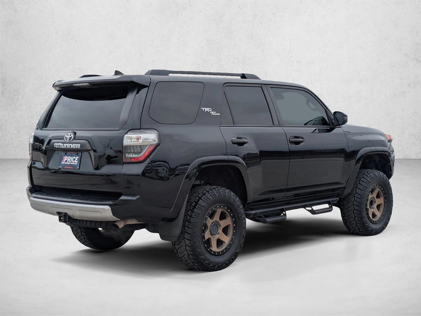 2022 Toyota 4Runner TRD Off Road 4WD (Natl)