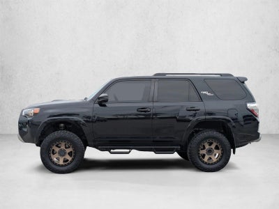 2022 Toyota 4Runner TRD Off Road 4WD (Natl)