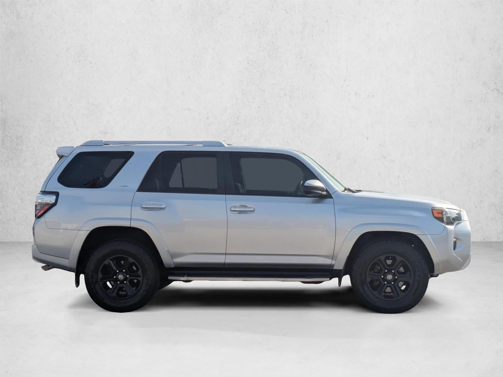 2017 Toyota 4Runner SR5 2WD (Natl)