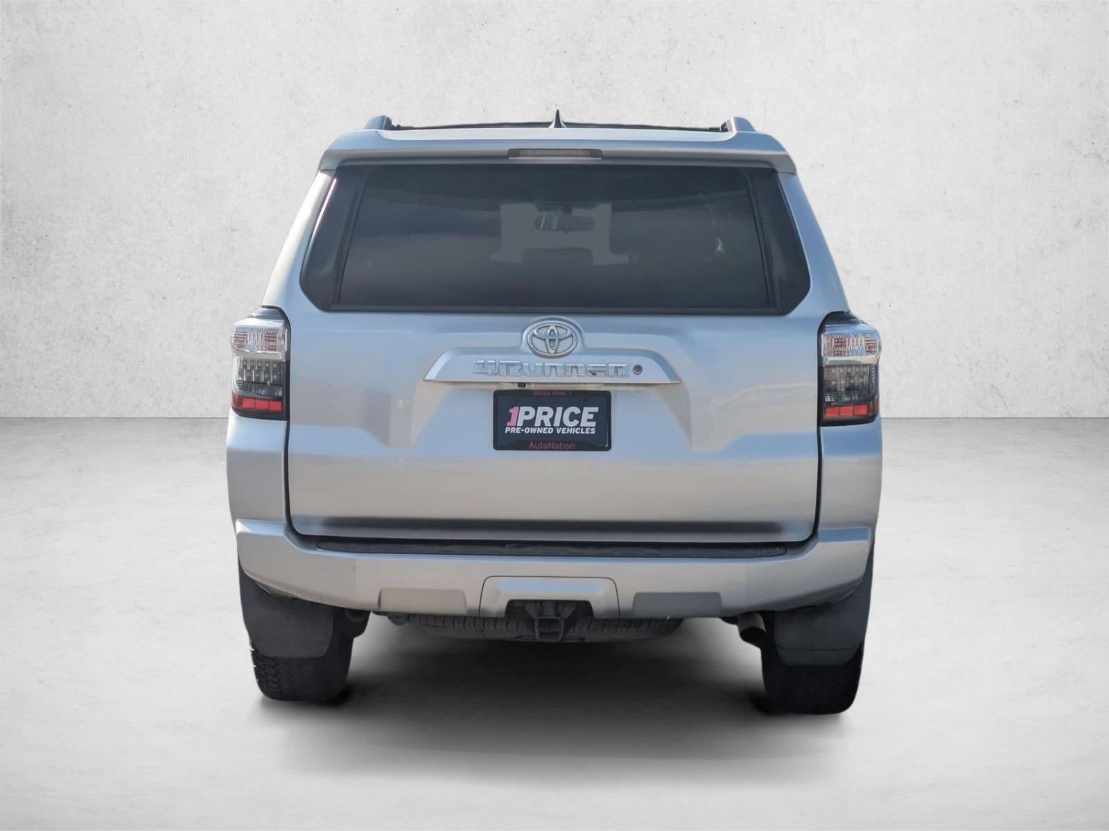 2017 Toyota 4Runner SR5 2WD (Natl)