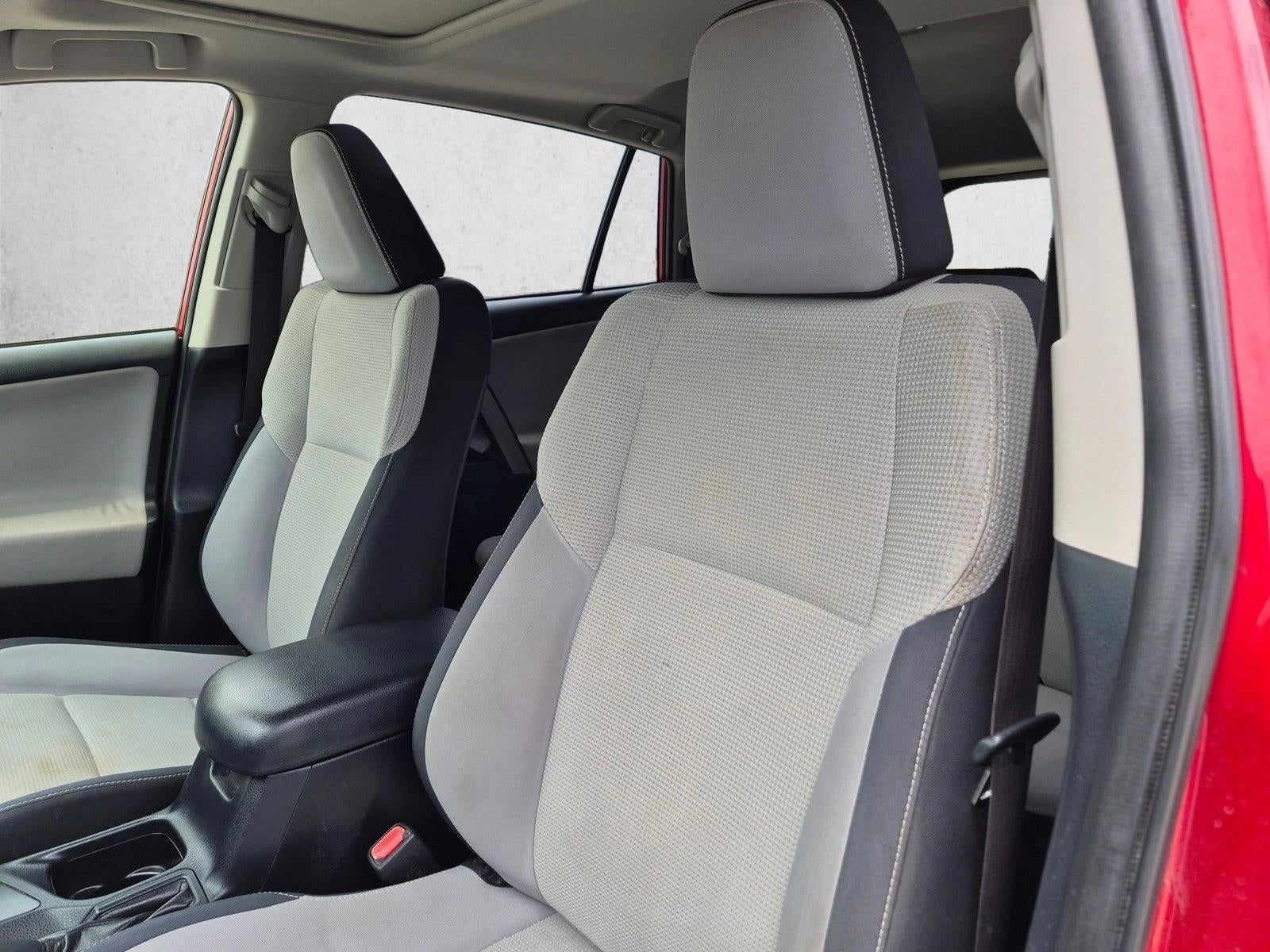 2016 Toyota RAV4 FWD 4dr XLE (GS)