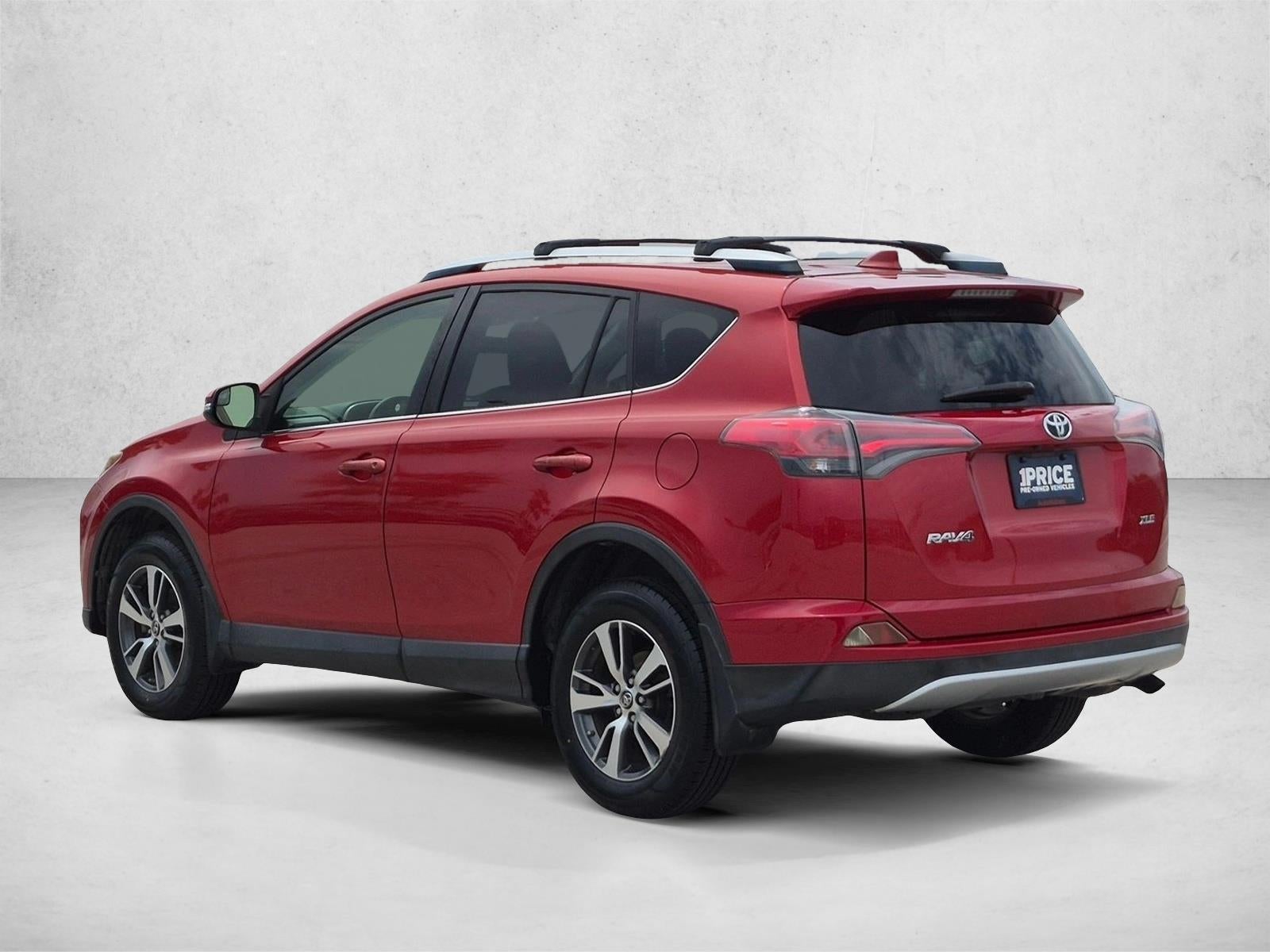 2016 Toyota RAV4 FWD 4dr XLE (GS)