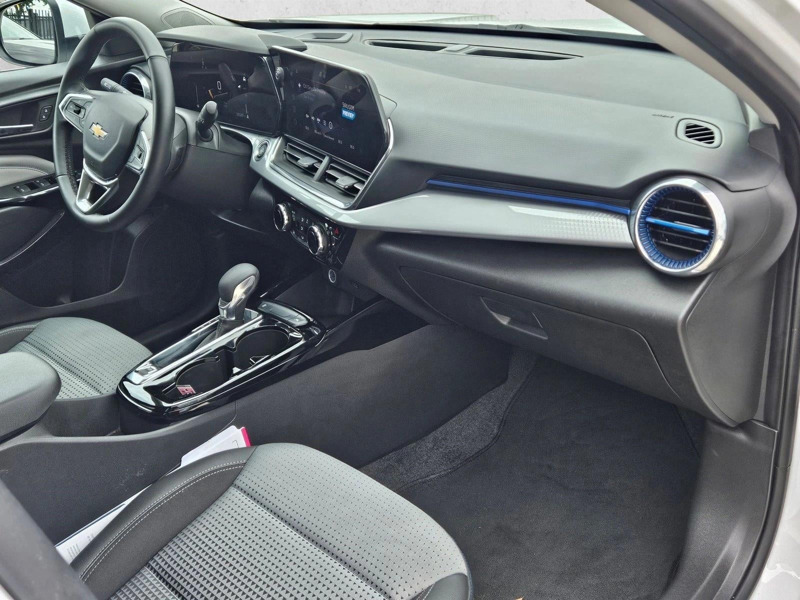 2025 Chevrolet Trax FWD 4dr LT