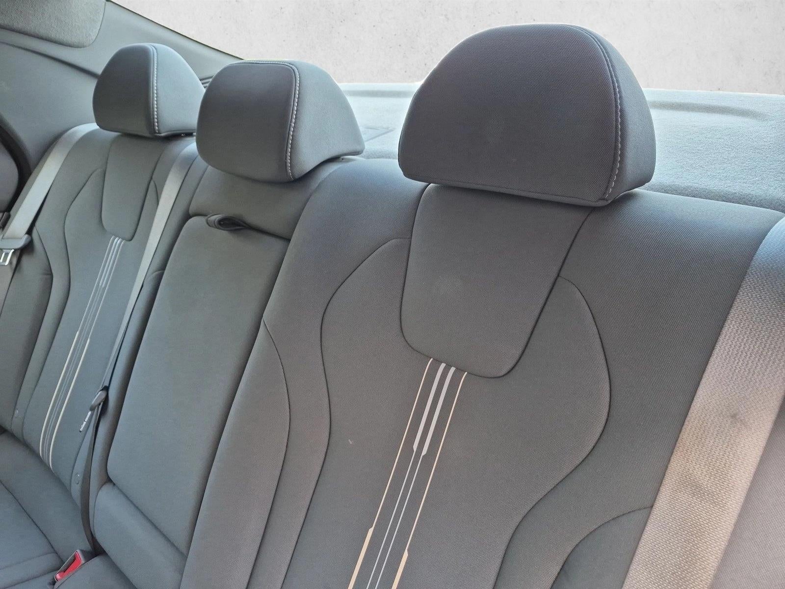 2025 Hyundai ELANTRA SEL Convenience IVT