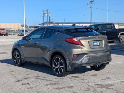 2021 Toyota C-HR XLE FWD (Natl)
