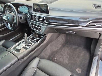 2017 BMW 740i Sedan